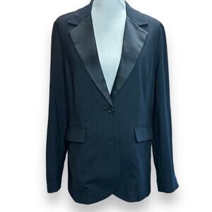 CAbi Stretch Tuxedo Around the Clock Blazer EUC
